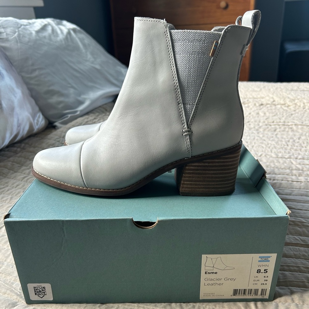 Tom’s Esme glacier grey boots - Picture 2 of 2